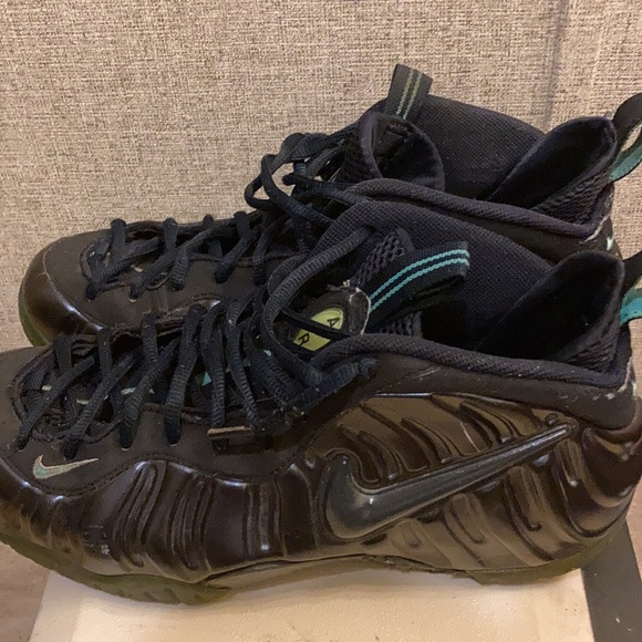 MENS NIKE AIR FOAMPOSITE SNEAKERS - Picture 2 of 16